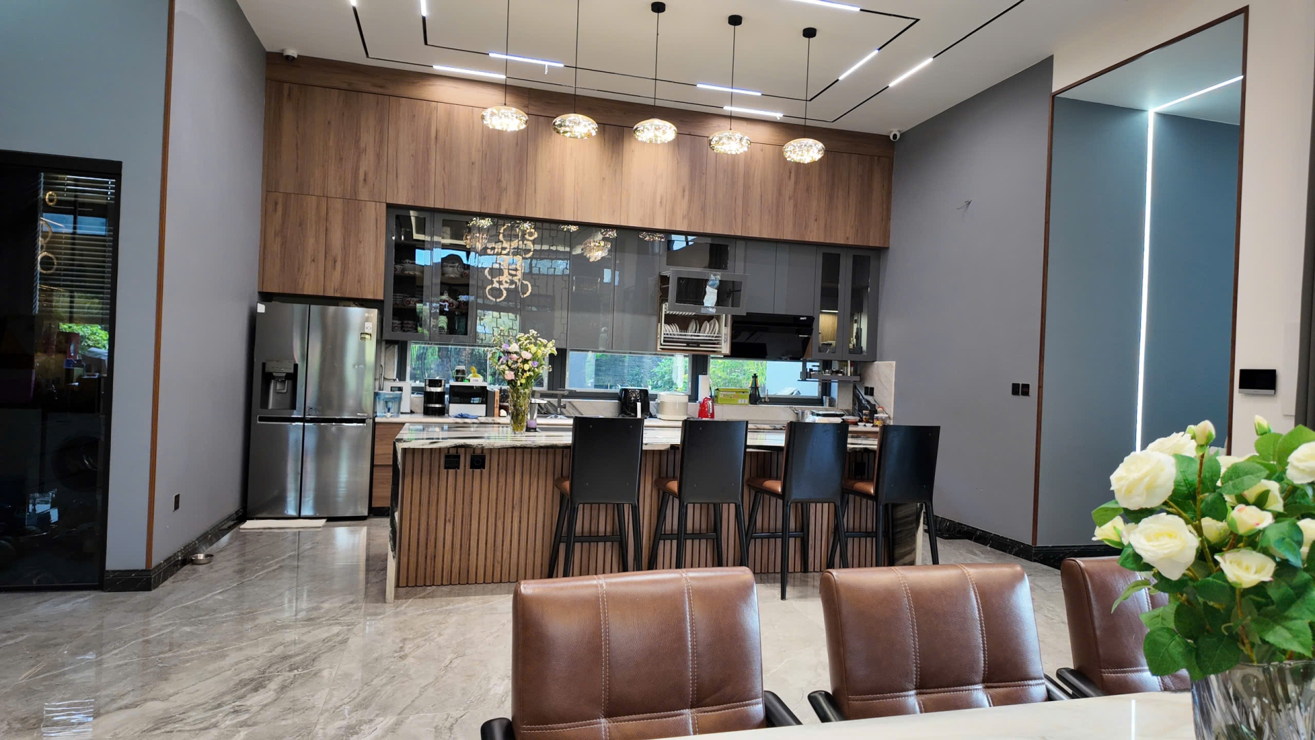 Dự án Anh Thụy - Chị Liên